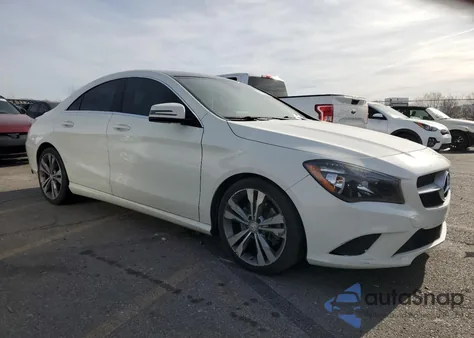 2015 Mercedes-Benz Cla 250 z USA, uszkodzony, nr VIN WDDSJ4EB2FN242586
